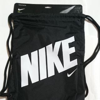 ナイキ(NIKE)のNIKEナップサック(リュック/バックパック)