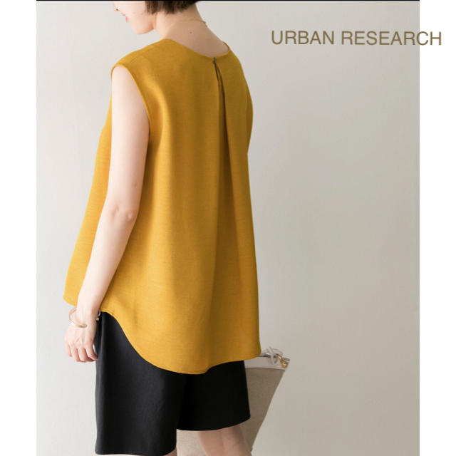 新品????今季 URBAN RESEARCH リネンライクノースリーブブラウス