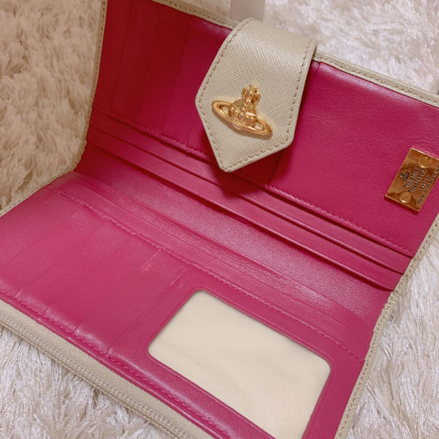 Vivienne Westwood(ヴィヴィアンウエストウッド)のヴィヴィアンウエストウッド 長財布 2つ折り レディースのファッション小物(財布)の商品写真