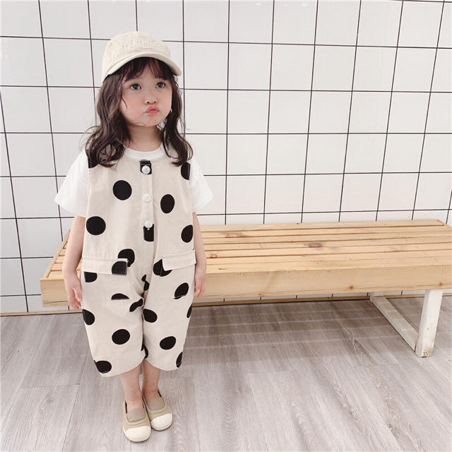 新品 ドット柄 サロペット 90㎝ キッズ/ベビー/マタニティのキッズ服女の子用(90cm~)(ワンピース)の商品写真