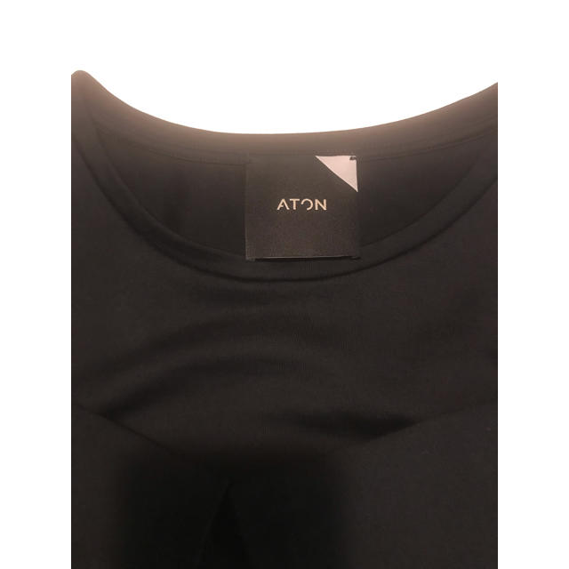 ATON Tシャツ ブラック