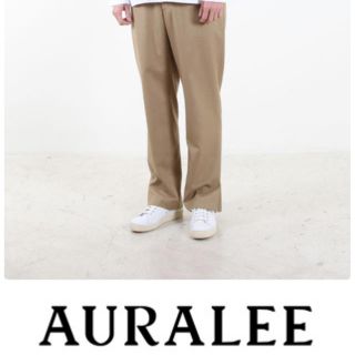 コモリ(COMOLI)の19SS AURALEE ウールシルクトロピカルスリットスラックス(スラックス)