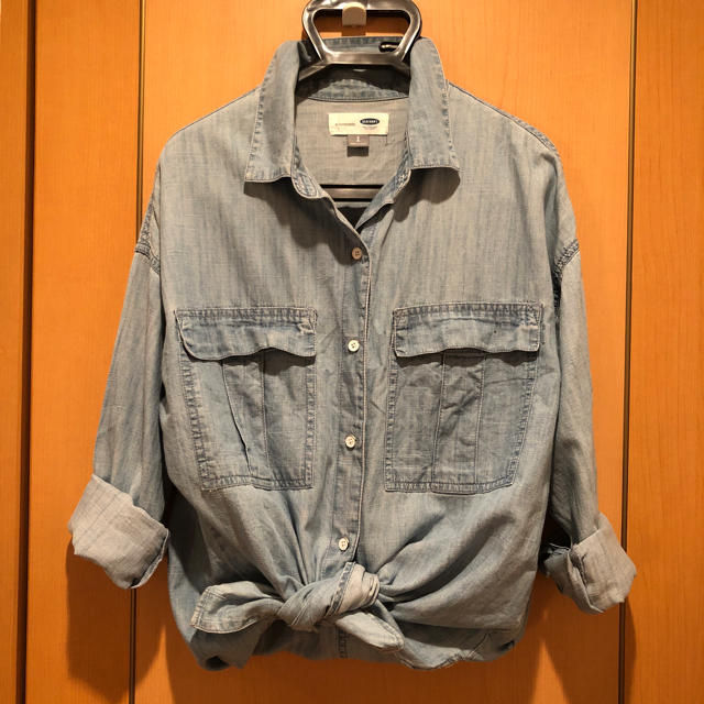 Old Navy(オールドネイビー)のOLD NAVY ダンガリーシャツ S レディースのトップス(シャツ/ブラウス(長袖/七分))の商品写真