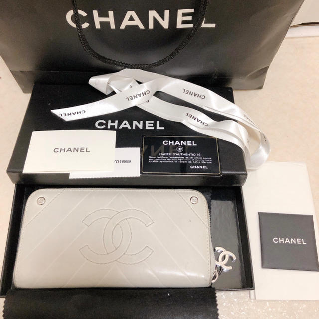 CHANEL シャネル ホワイト 長財布 本物 保証書 箱 リボン 袋ホワイト付属品