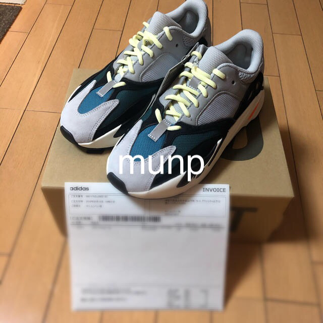 YEEZY BOOST 700 OG  WAVE RUNNER 26