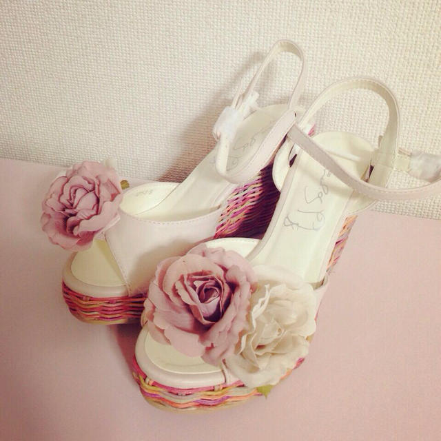 IMAGE(イマージュ)のローズウエッジサンダル♡ レディースの靴/シューズ(サンダル)の商品写真