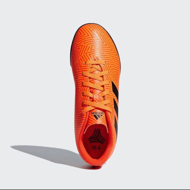 adidas(アディダス)のアディダス ネメシス  18.4 キッズシューズ 24cm スポーツ/アウトドアのサッカー/フットサル(シューズ)の商品写真