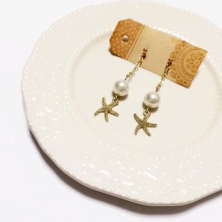 ヒトデところんとパールのピアス＊(ピアス)