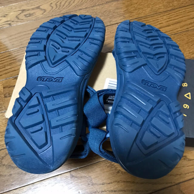 Teva(テバ)のteva ハリケーン XLT M 4156 25cm メンズの靴/シューズ(サンダル)の商品写真