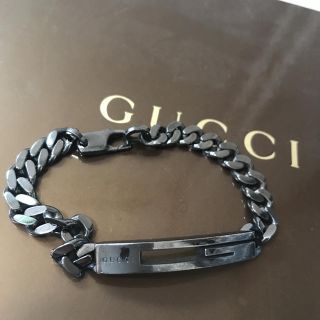 グッチ ブラック ブレスレット メンズ の通販 17点 Gucciのメンズを買うならラクマ