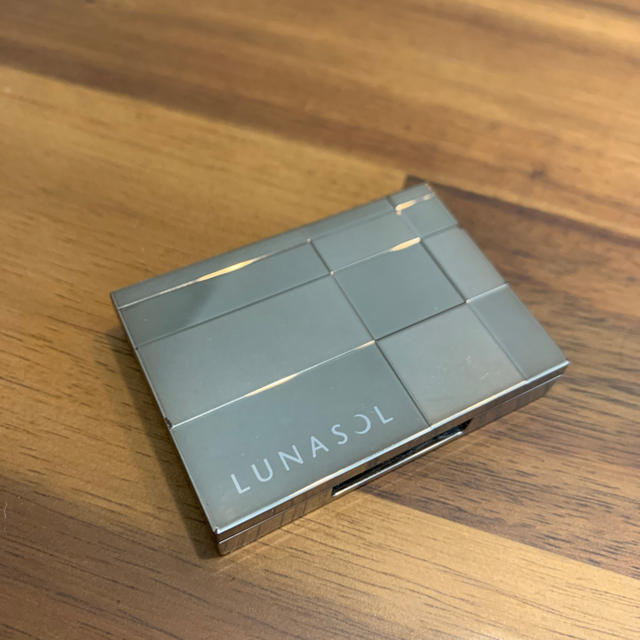 LUNASOL(ルナソル)のひろろん様専用ルナソル カラーリングシアーチークス 08 コスメ/美容のベースメイク/化粧品(チーク)の商品写真