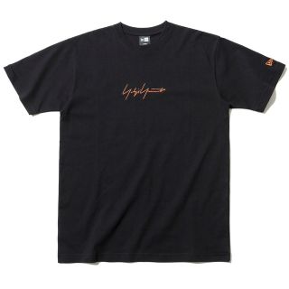 ヨウジヤマモト(Yohji Yamamoto)のヨウジヤマモト ニューエラ オレンジ 半袖TシャツS NEW ERA YOHJI(Tシャツ/カットソー(半袖/袖なし))