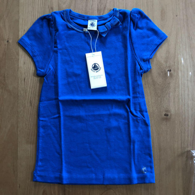 PETIT BATEAU(プチバトー)のプチバトー 半袖T 6ans 新品 キッズ/ベビー/マタニティのキッズ服男の子用(90cm~)(Tシャツ/カットソー)の商品写真