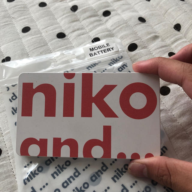 niko and...(ニコアンド)のモバイルバッテリー(まみ様専用) スマホ/家電/カメラのスマートフォン/携帯電話(バッテリー/充電器)の商品写真