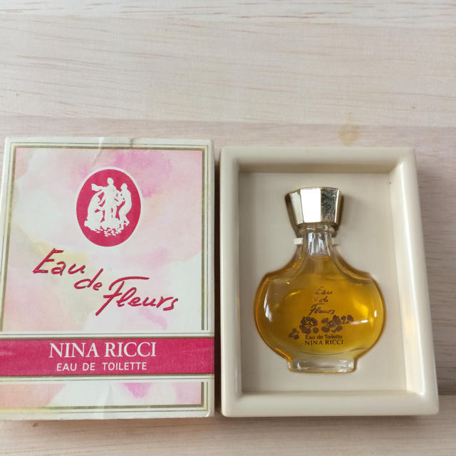 NINA RICCI - NINA RICCI香水 新品・未使用品の通販 by もちペコ's shop｜ニナリッチならラクマ