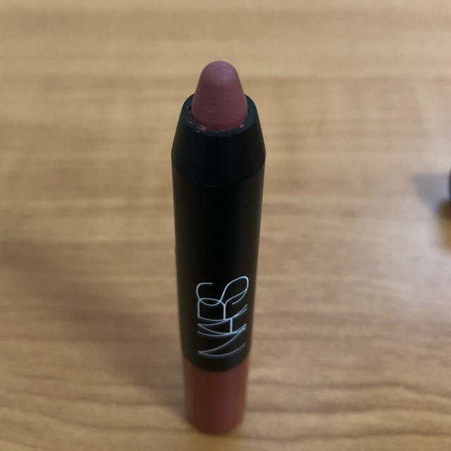 NARS(ナーズ)のナーズ ベルベットマットリップペンシル 2459Ｎ コスメ/美容のベースメイク/化粧品(リップライナー)の商品写真