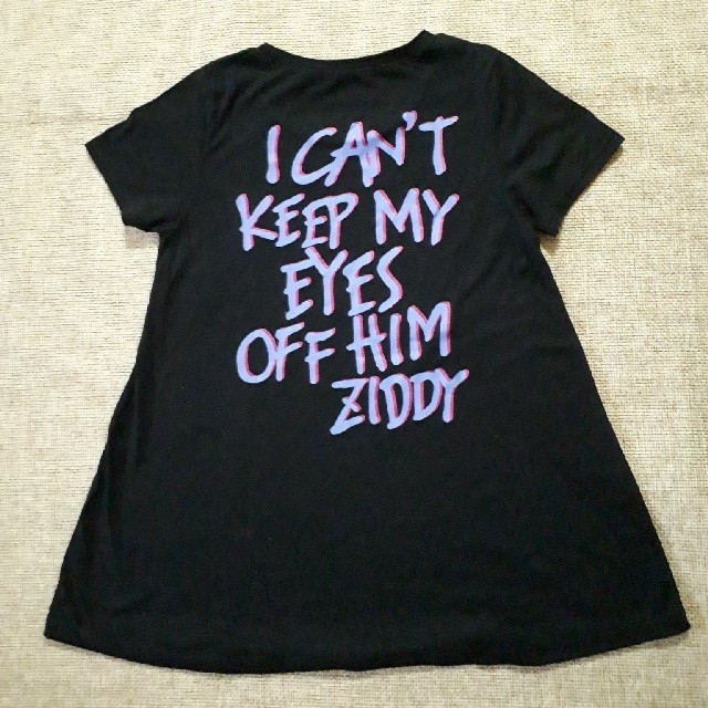 ZIDDY(ジディー)の黒 ストーン付AラインTシャツ キッズ/ベビー/マタニティのキッズ服女の子用(90cm~)(Tシャツ/カットソー)の商品写真