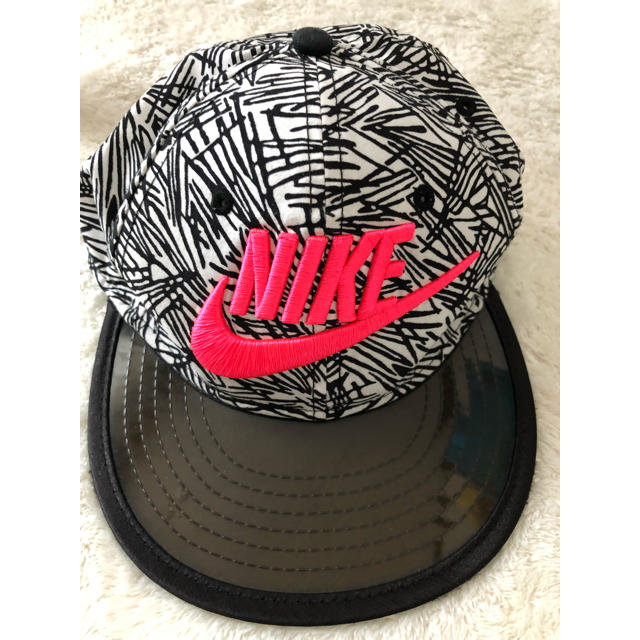 NIKE(ナイキ)のNIKE キャップ 子供用 キッズ/ベビー/マタニティのこども用ファッション小物(その他)の商品写真