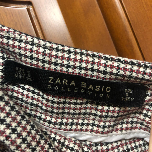 ZARA(ザラ)のチェック柄パンツ レディースのパンツ(カジュアルパンツ)の商品写真