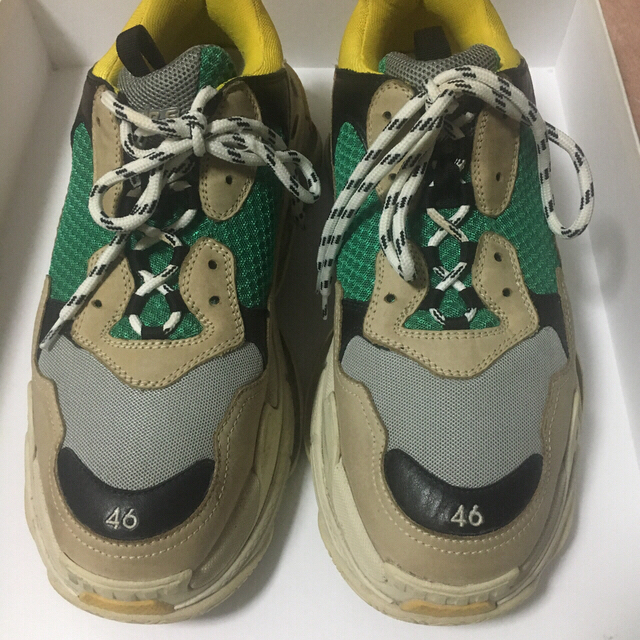 靴/シューズBalenciaga triple S