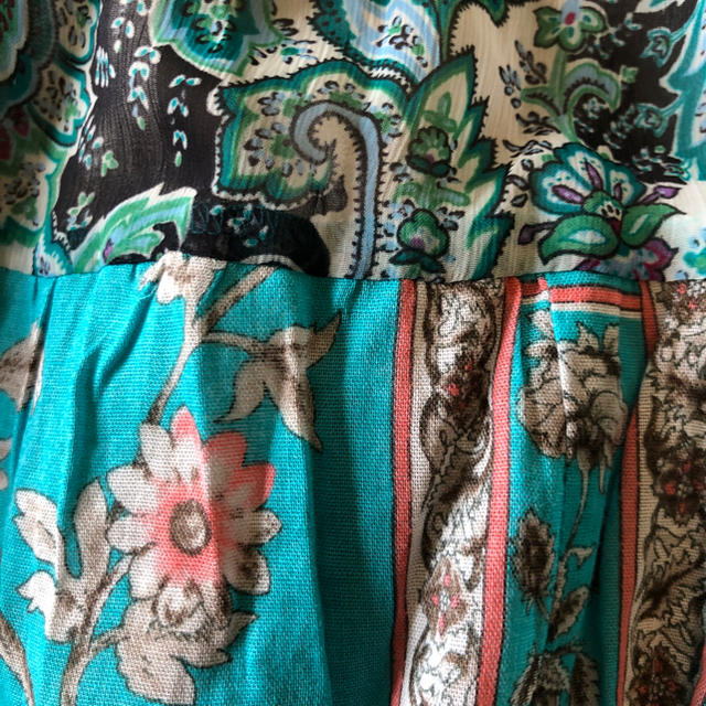 AULA AILA(アウラアイラ)のお値下げ アウラアイラ  ターコイズ マキシスカート  レディースのスカート(ロングスカート)の商品写真