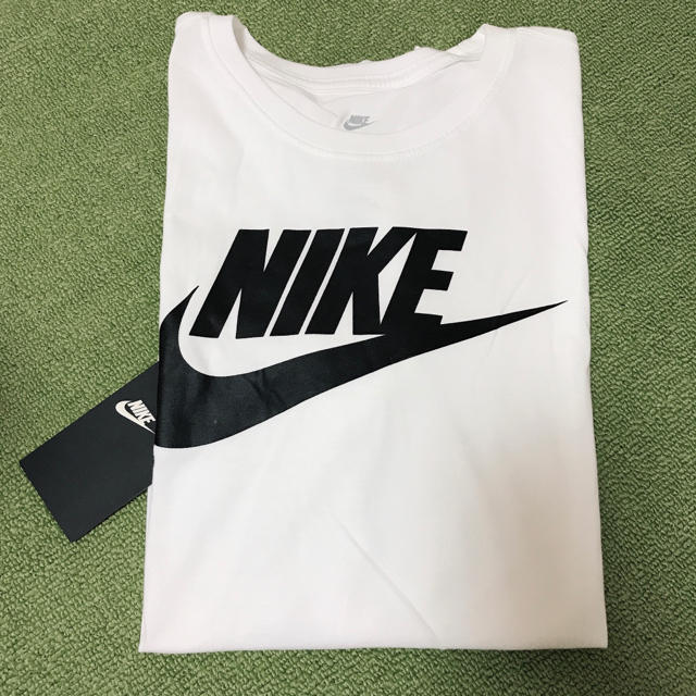 NIKE(ナイキ)の【新品】ナイキ Tシャツ メンズM メンズのトップス(Tシャツ/カットソー(半袖/袖なし))の商品写真