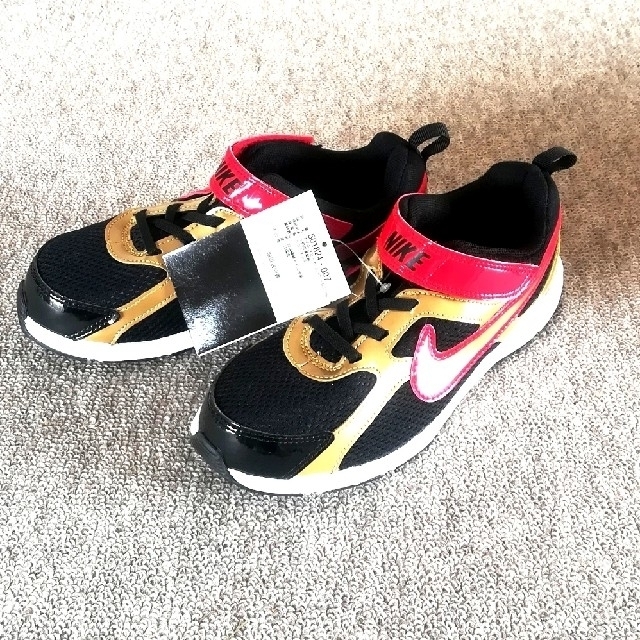 Nike 新品未使用 ナイキ カッコいいスニーカー 22cmの通販 By ペカ S Shop ナイキならラクマ Nike 新品未使用 ナイキ カッコいいスニーカー 22cmの通販 By ペカ S Shop ナイキならラクマ
