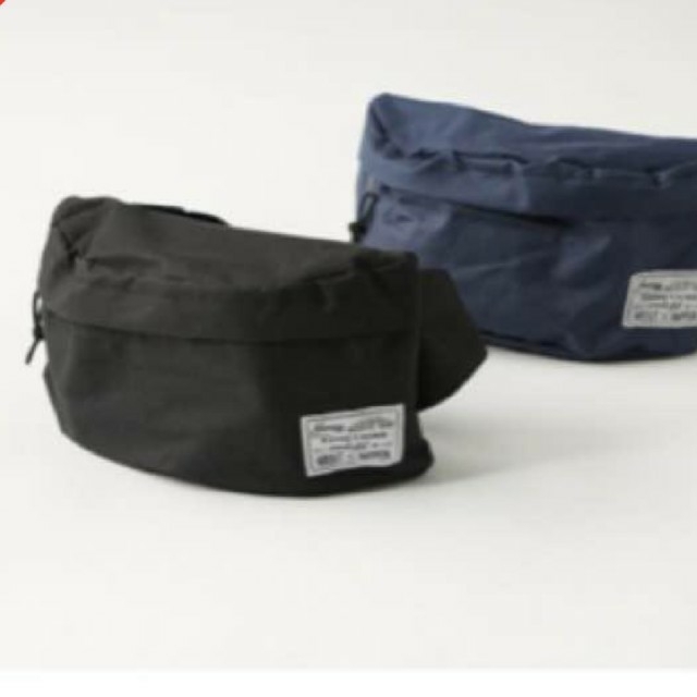 3COINS(スリーコインズ)のＭＡＹＵ／様専用 ヒップバッグ&【水色・花柄】プレイマット レディースのバッグ(ボディバッグ/ウエストポーチ)の商品写真