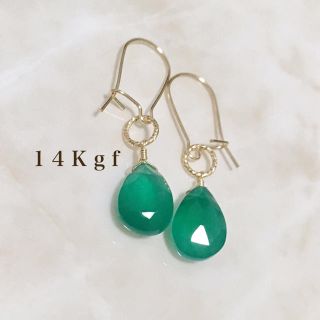 アガット(agete)の14Kgf グリーンオニキス一粒ピアス／天然石ピアス(ピアス)