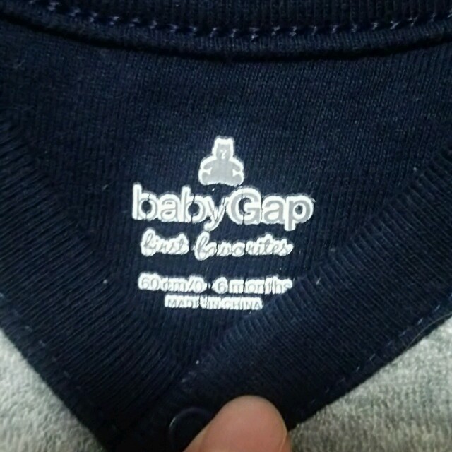 babyGAP(ベビーギャップ)のgap 60 パイル地ロンパース キッズ/ベビー/マタニティのベビー服(~85cm)(ロンパース)の商品写真