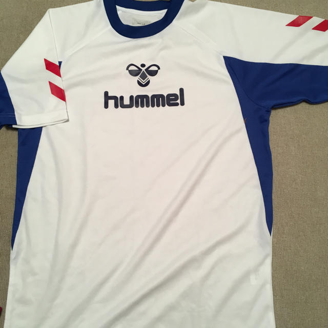 hummel(ヒュンメル)の未着用hummel プラクティスシャツ スポーツ/アウトドアのサッカー/フットサル(ウェア)の商品写真
