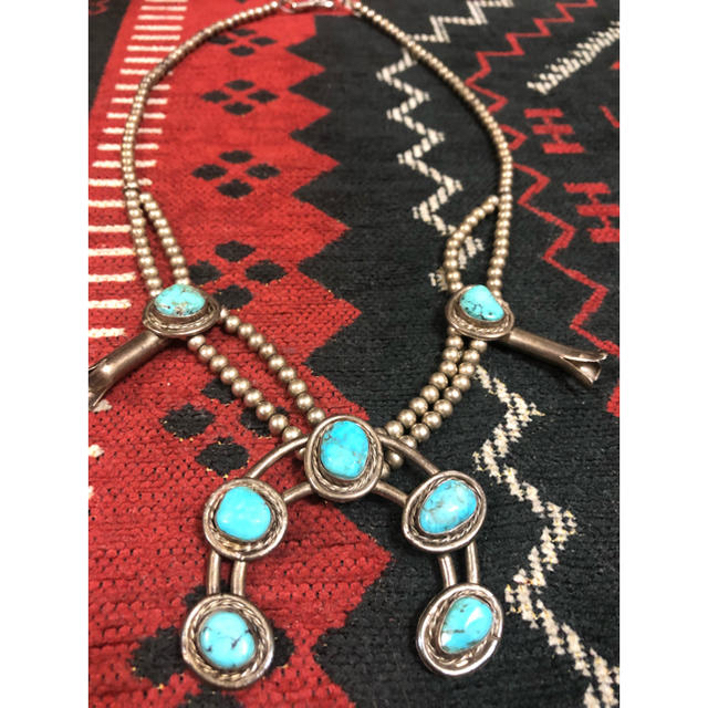 お値下げ‼️navajo ナジャ ナバホ族 スカッシュブロッサム  メンズのアクセサリー(ネックレス)の商品写真