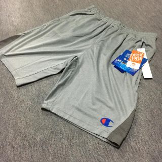 チャンピオン(Champion)のチャンピオン☆ハーフパンツ☆大きいサイズ☆新品、タグ付き(ウェア)