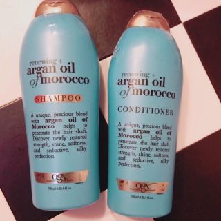 モロッカンオイル(Moroccan oil)の【750ml】OGXアルガンオイルシャンプー&コンディショナー(シャンプー)