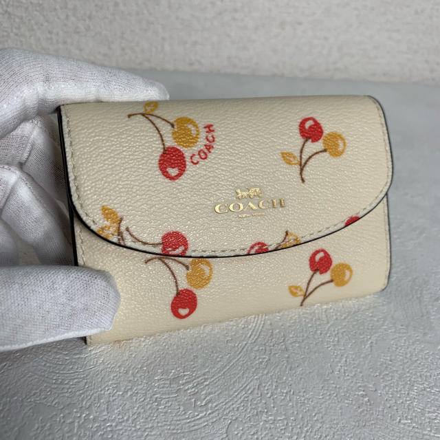 新品未使用品】COACH コーチ 6連キーケース チェリー - キーケース