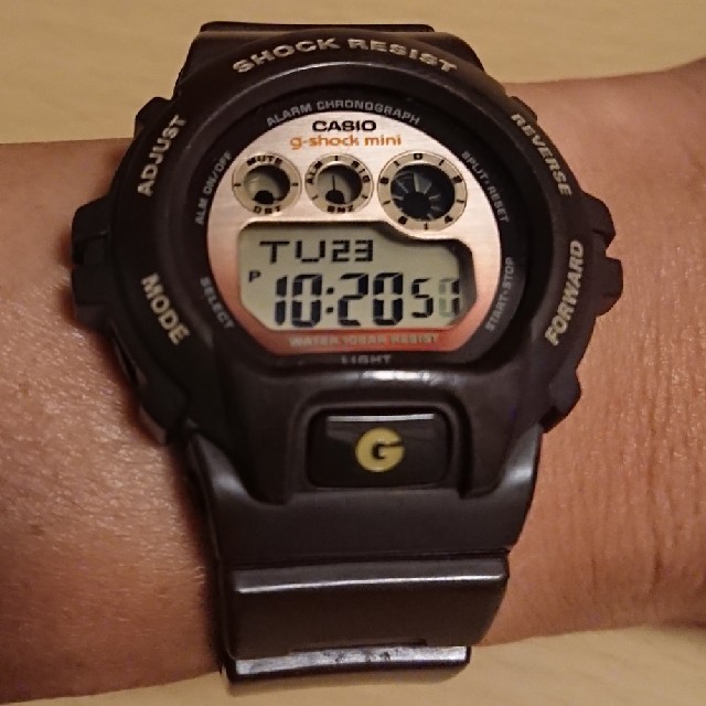 G-SHOCK(ジーショック)のG-SHOCK mini 腕時計 ブラウン レディースのファッション小物(腕時計)の商品写真