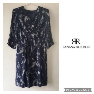 バナナリパブリック(Banana Republic)のバナリパ カシュクール ブルー 花柄 総柄 上品 ワンピース オケージョンドレス(ひざ丈ワンピース)