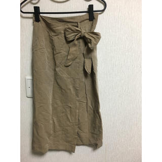 ラップスカート(ひざ丈スカート)