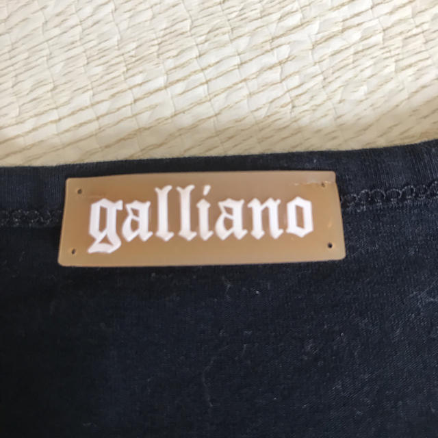 John Galliano(ジョンガリアーノ)の【美品】ガリアーノTシャツ レディースのトップス(Tシャツ(半袖/袖なし))の商品写真