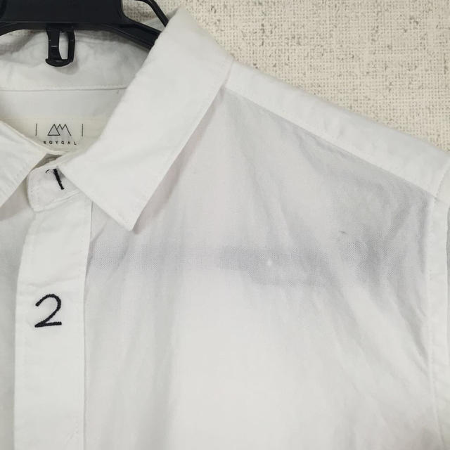 l'atelier du savon(アトリエドゥサボン)のI am Iの白シャツ レディースのトップス(シャツ/ブラウス(長袖/七分))の商品写真