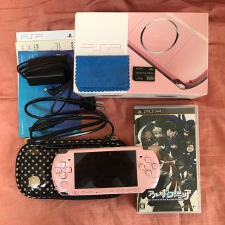 プレイステーションポータブル(PlayStation Portable)のPSP ピンク 本体 ソフト付き(携帯用ゲーム機本体)