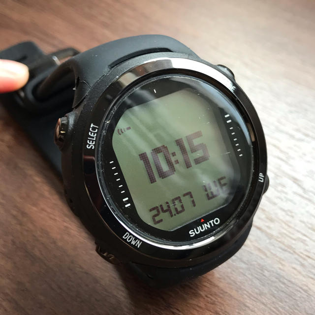 SUUNTO(スント)のSUUNTO D4i NOVO BLACK スポーツ/アウトドアのスポーツ/アウトドア その他(マリン/スイミング)の商品写真