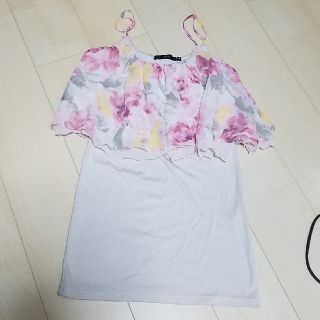 花柄シフォントップス⭐(カットソー(半袖/袖なし))