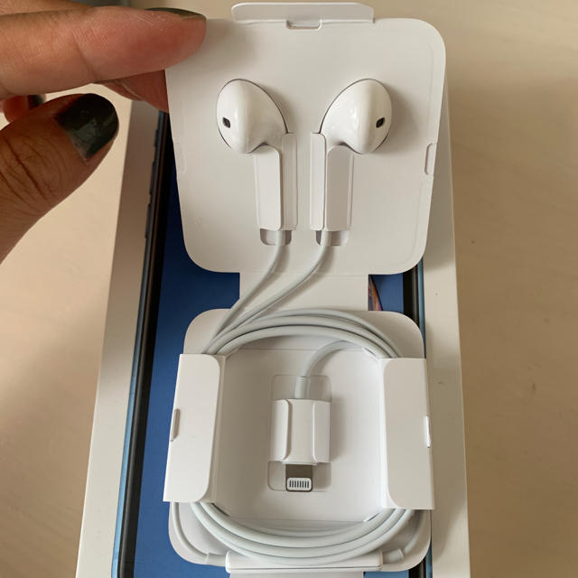 iphone XR 付属品 イヤホン