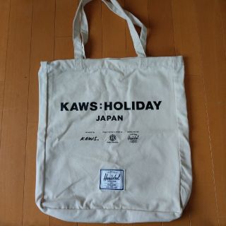 ハーシェル(HERSCHEL)のkaws holiday × herschel トートバッグ カウズ(トートバッグ)