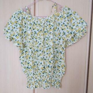 ローリーズファーム(LOWRYS FARM)の新品  花柄 オフショル カットソー(Tシャツ(半袖/袖なし))