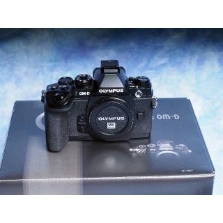 オリンパス(OLYMPUS)のにゃんこママさん専用　OM-D E-M1 おまけ付き　ボデー(ミラーレス一眼)