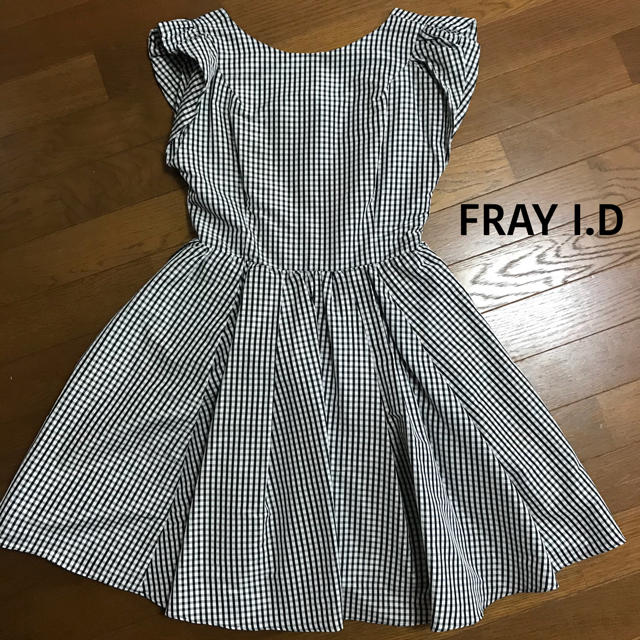 FRAY I.D - FRAY I.D メモリーフレアワンピの通販 by ♡｜フレイ ...