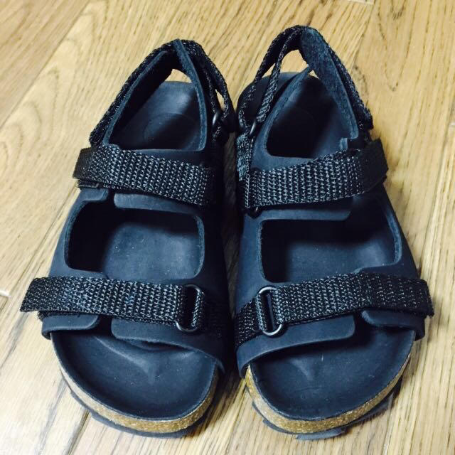 ZARA KIDS(ザラキッズ)のZARA キッズサンダル キッズ/ベビー/マタニティのキッズ靴/シューズ(15cm~)(サンダル)の商品写真