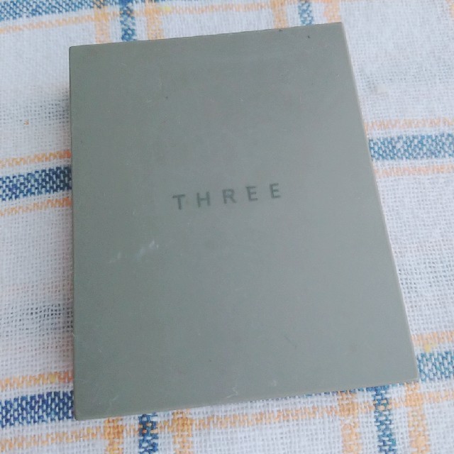 THREE(スリー)のTHREE シマリング グロー デュオ 01 コスメ/美容のベースメイク/化粧品(その他)の商品写真